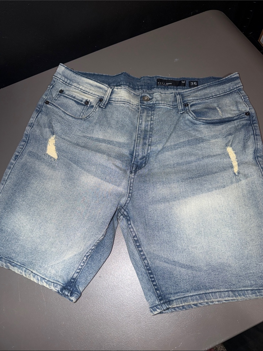 WXYZ men’s slim jean shorts size 36 nwot
